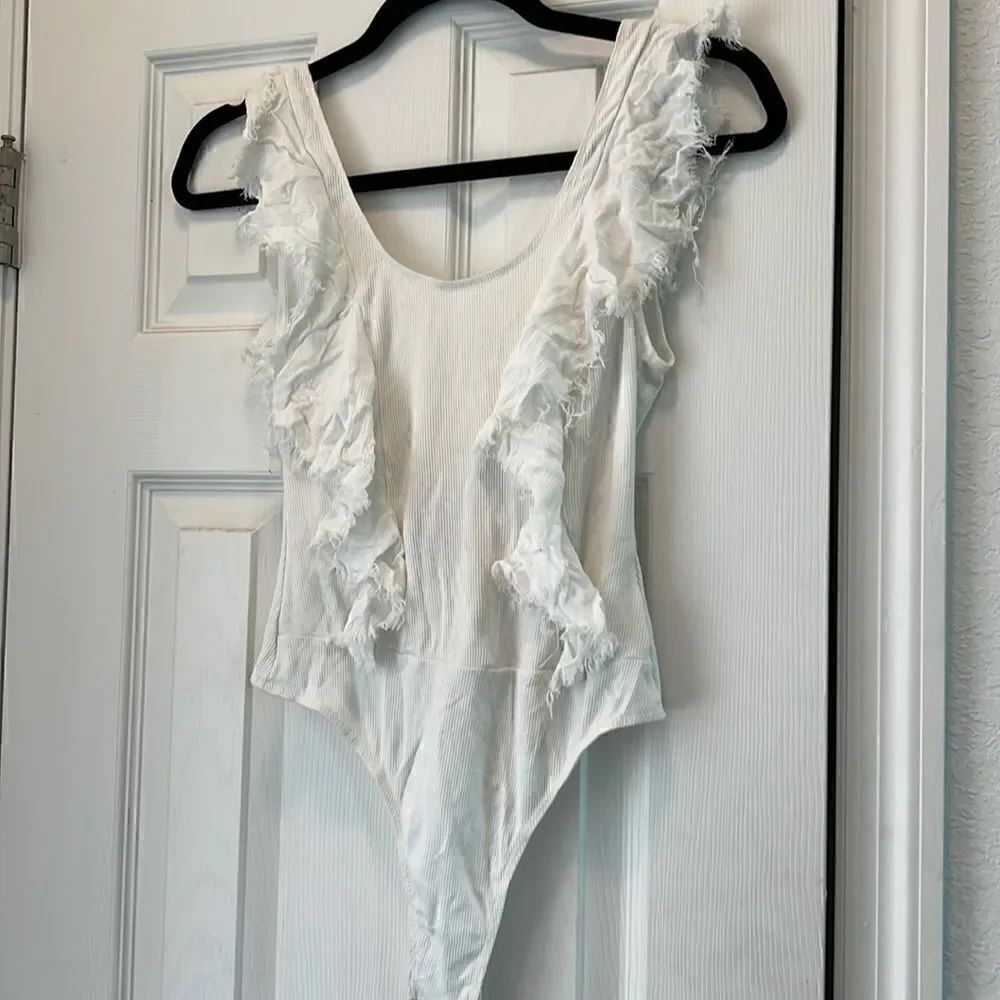 White Body Suit - Leotard - Frilly Ribbed Cute Tank - White Like NEW Stillwater